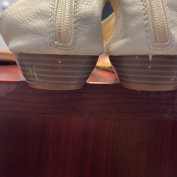 Aldo Silver Sequence Sandals 🩴 and Rasolli Cream/Beige Sandals - Picture 3 of 12